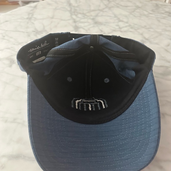 Travis Mathew B-BAHAMAS FITTED HAT - Picture 2 of 4